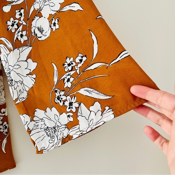 Paper Moon Stitch Fix Floral Top Medium Chestnut Brown Neutral - Picture 4 of 8